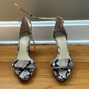 Vince Camuto snake print sandals. Size 9.5.